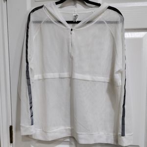 Soho sport white mesh pullover women's size XL